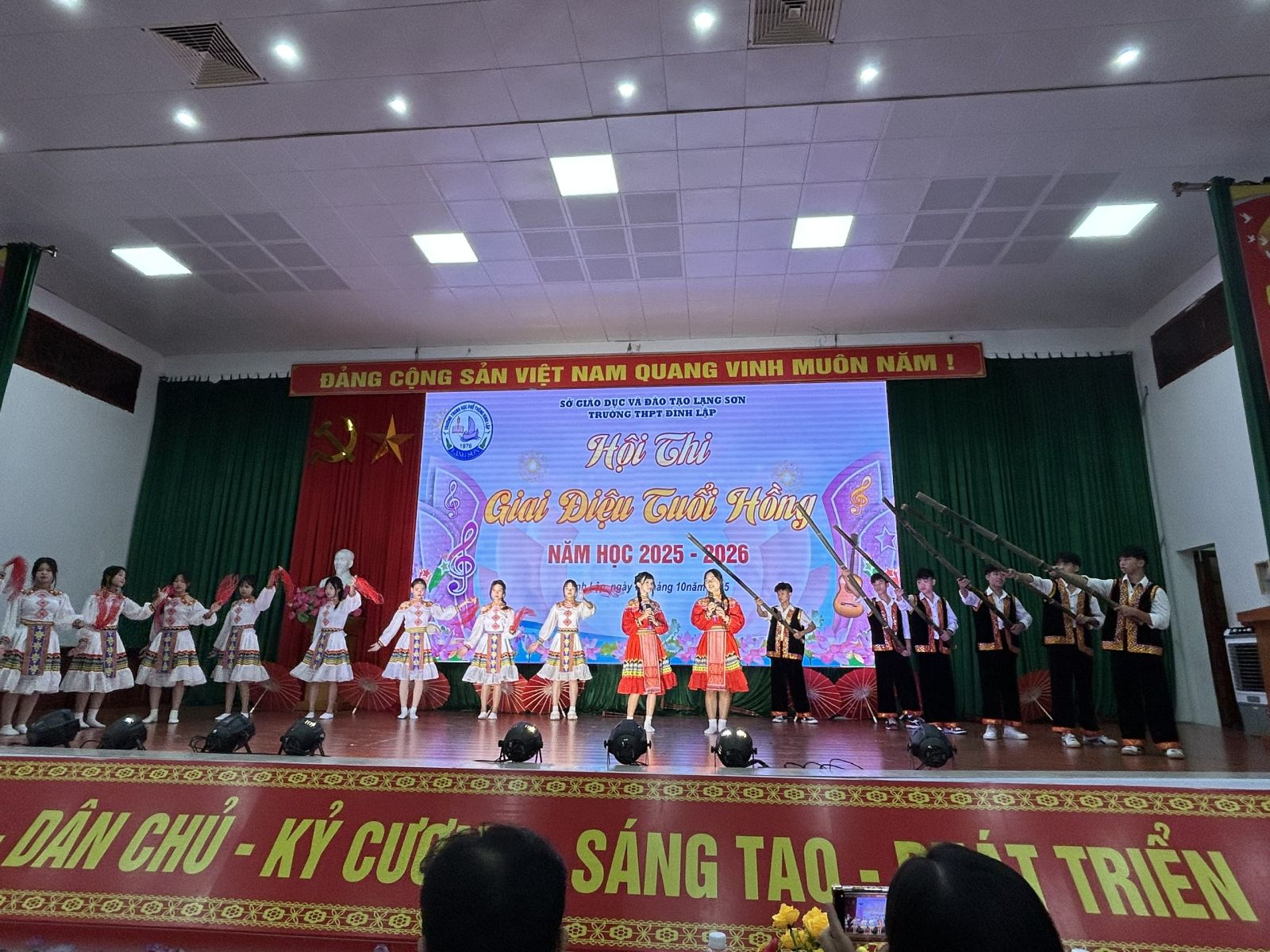 z7162330096189_d68286a5c13262c1659c549557368e44.jpg