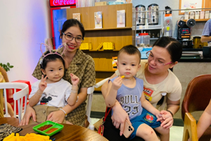 TẾT TRUNG THU VẸN TRÒN YÊU THƯƠNG CHO CON CÁN BỘ, NHÀ GIÁO, NGƯỜI LAO ĐỘNG TRƯỜNG THPT ĐÌNH LẬP