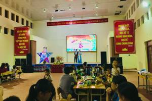 VUI TẾT TRUNG THU CHO CON CÁN BỘ, GIÁO VIÊN, NHÂN VIÊN TRƯỜNG THPT ĐÌNH LẬP