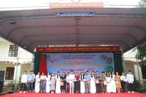 LỄ TRI ÂN VÀ TRƯỞNG THÀNH CHO HỌC SINH LỚP 12  NIÊN KHÓA 2021-2024