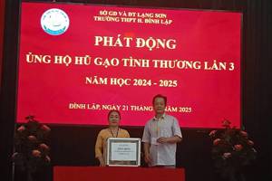 TRƯỜNG THPT HUYỆN ĐÌNH LẬP PHÁT ĐỘNG “HŨ GẠO TÌNH THƯƠNG” LẦN THỨ 3 – NĂM HỌC 2024–2025