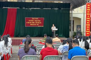 ​​​​​​​TRƯỜNG THPT ĐÌNH LẬP TUYÊN TRUYỀN AN TOÀN GIAO THÔNG VÀ PHỔ BIẾN GIÁO DỤC PHÁP LUẬT NĂM HỌC 2025-2026