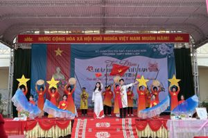 TRƯỜNG THPT ĐÌNH LẬP TỔ CHỨC TỌA ĐÀM CHÀO MỪNG NGÀY NHÀ GIÁO VIỆT NAM 20/11 NĂM HỌC 2025-2026